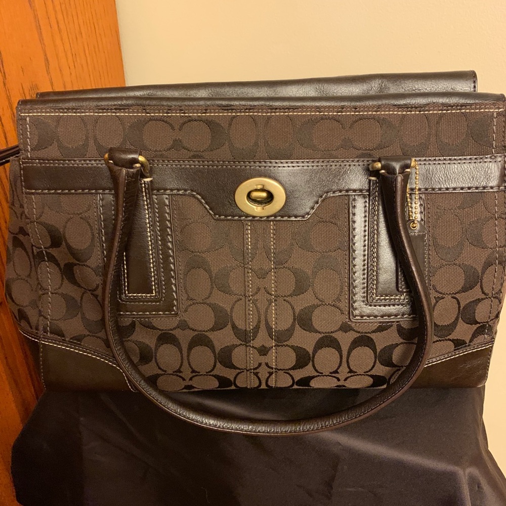 Authentic Coach bucket bag in brown logo/ gold